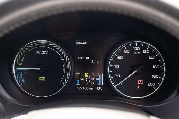 2014 Mitsubishi Outlander PHEV Aspire ZJ