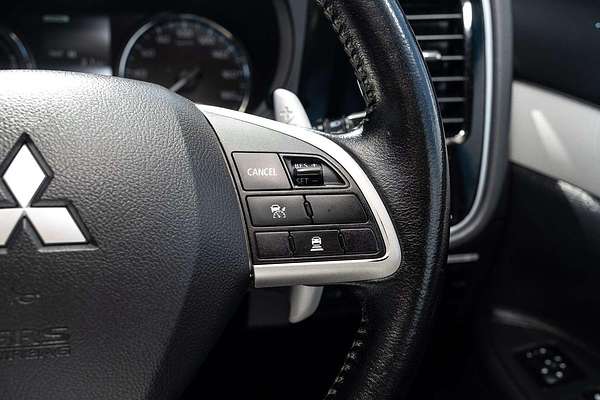 2014 Mitsubishi Outlander PHEV Aspire ZJ