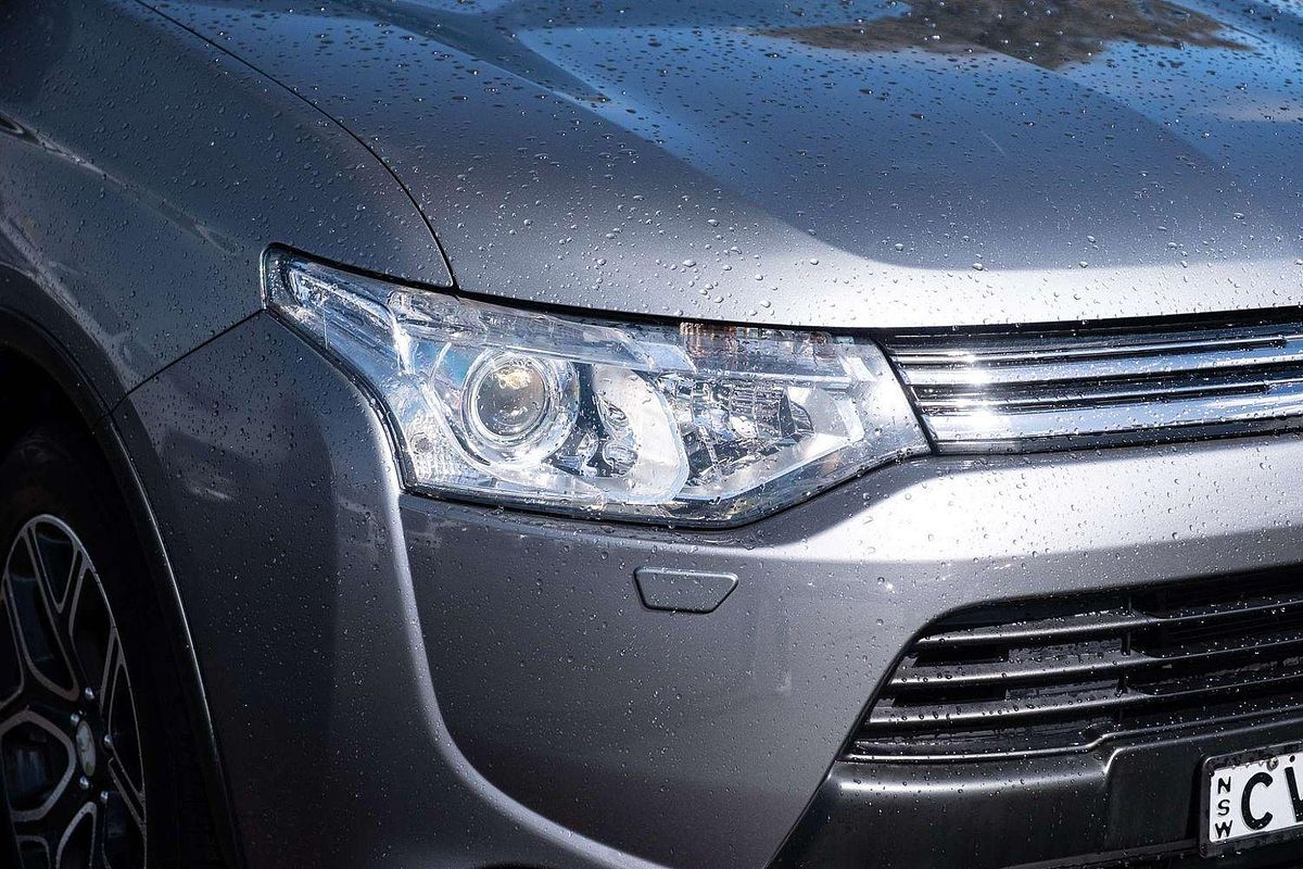 2014 Mitsubishi Outlander PHEV Aspire ZJ