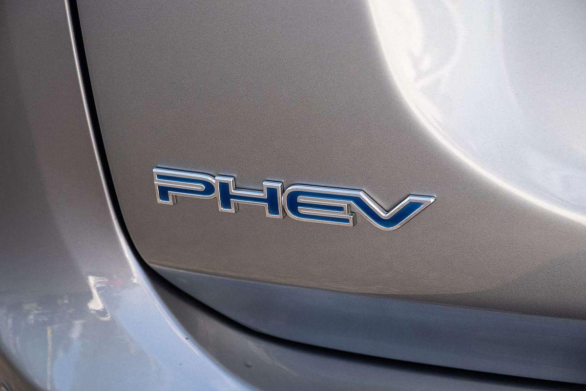 2014 Mitsubishi Outlander PHEV Aspire ZJ