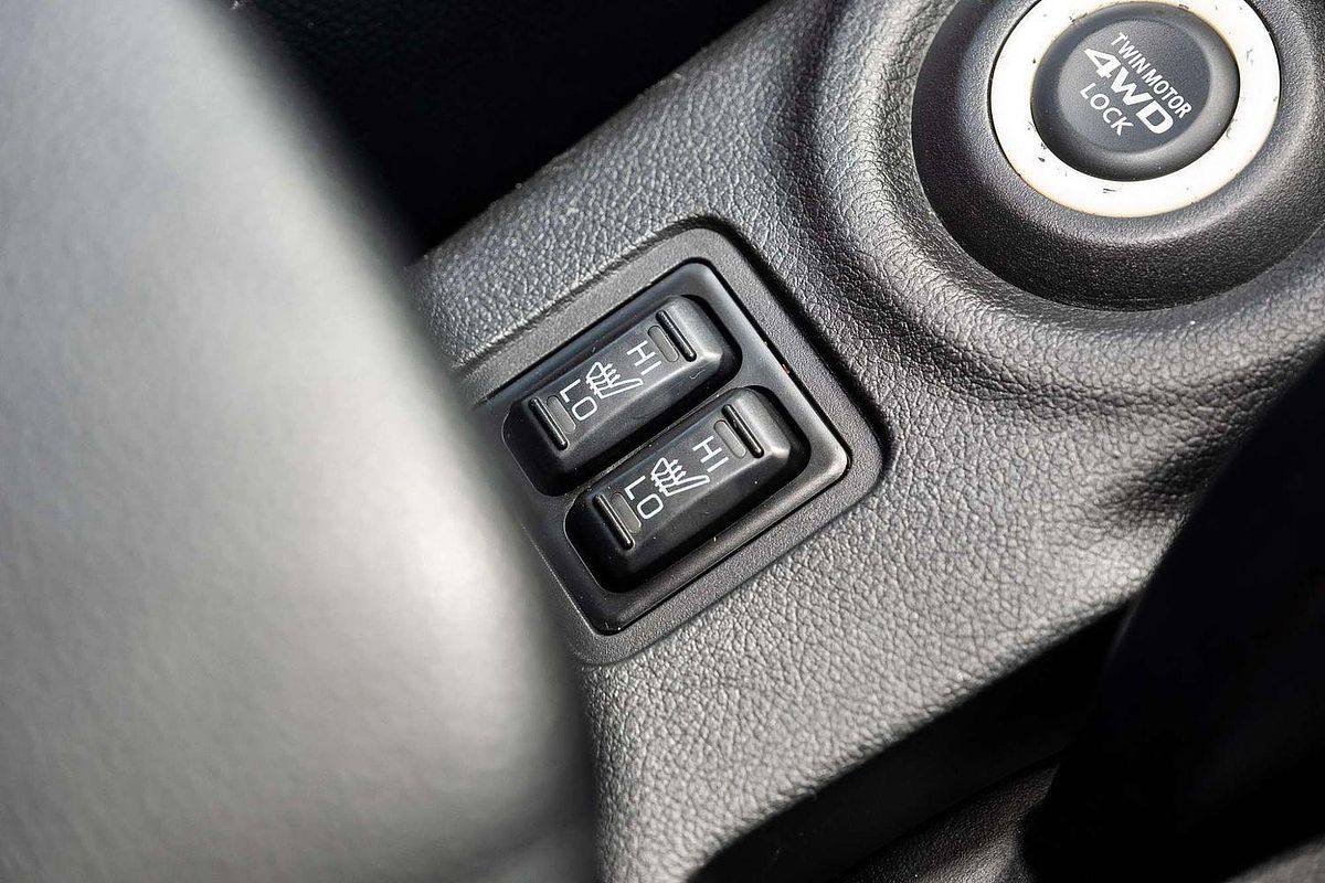 2014 Mitsubishi Outlander PHEV Aspire ZJ