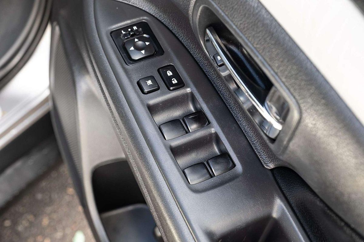 2014 Mitsubishi Outlander PHEV Aspire ZJ