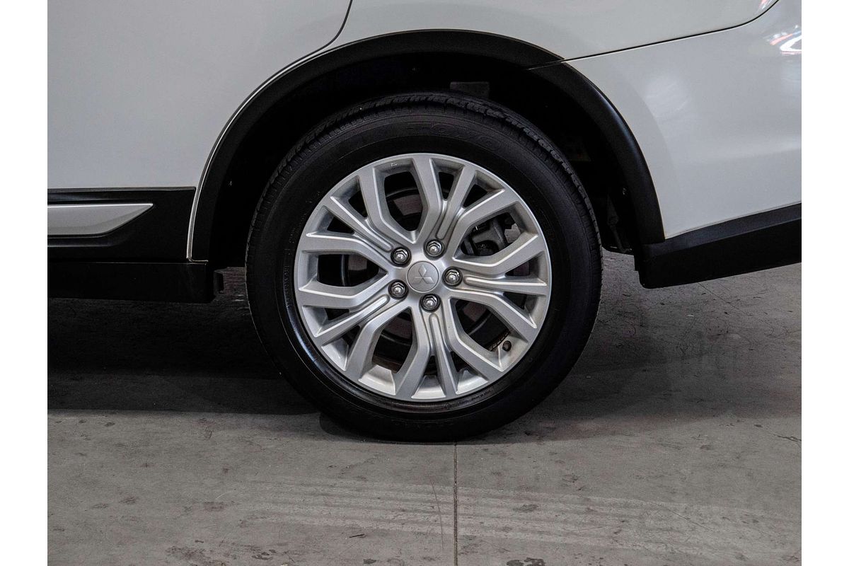 2020 Mitsubishi Outlander ES ZL