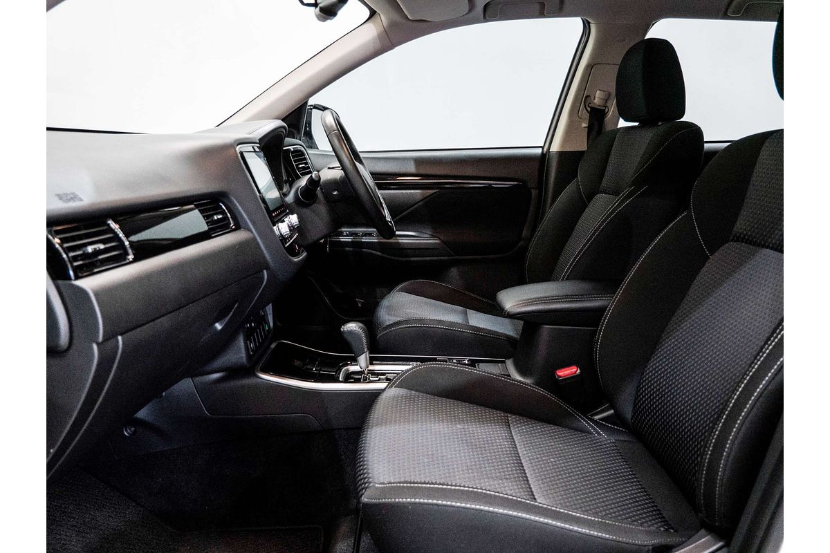 2020 Mitsubishi Outlander ES ZL