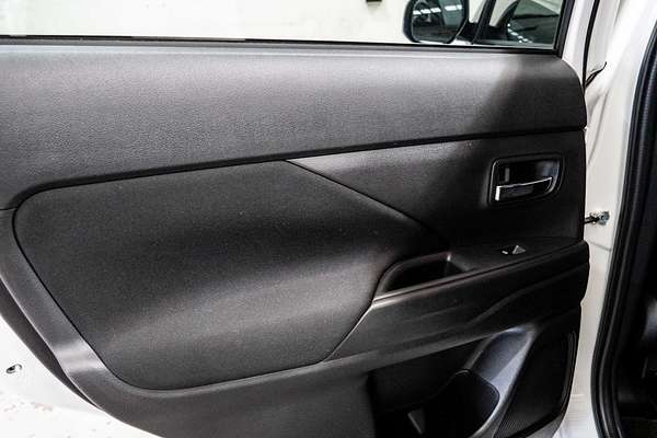 2020 Mitsubishi Outlander ES ZL