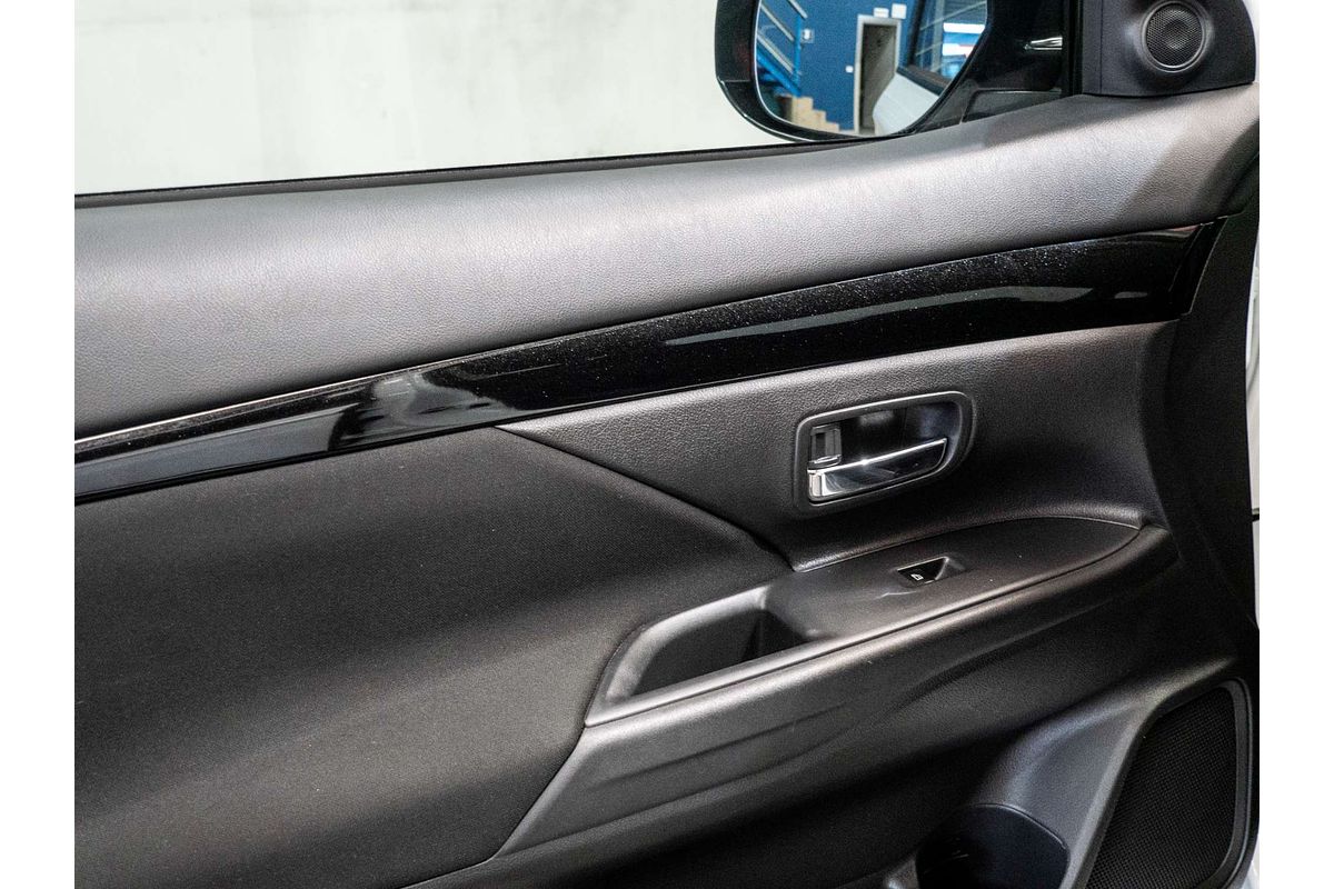 2020 Mitsubishi Outlander ES ZL