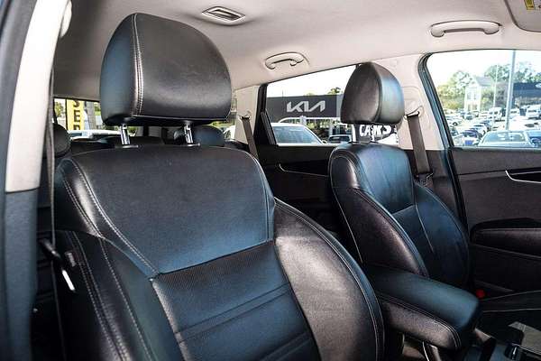 2017 Kia Sorento SLi UM