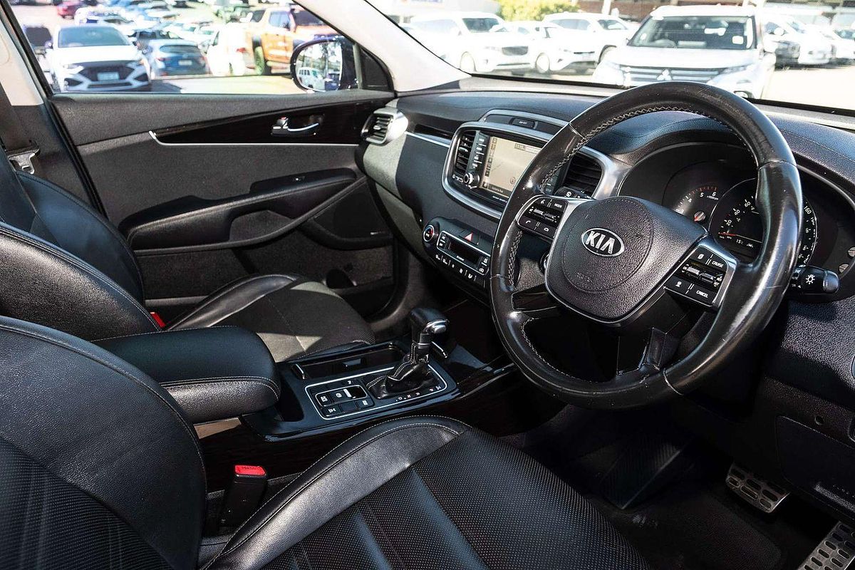 2017 Kia Sorento SLi UM