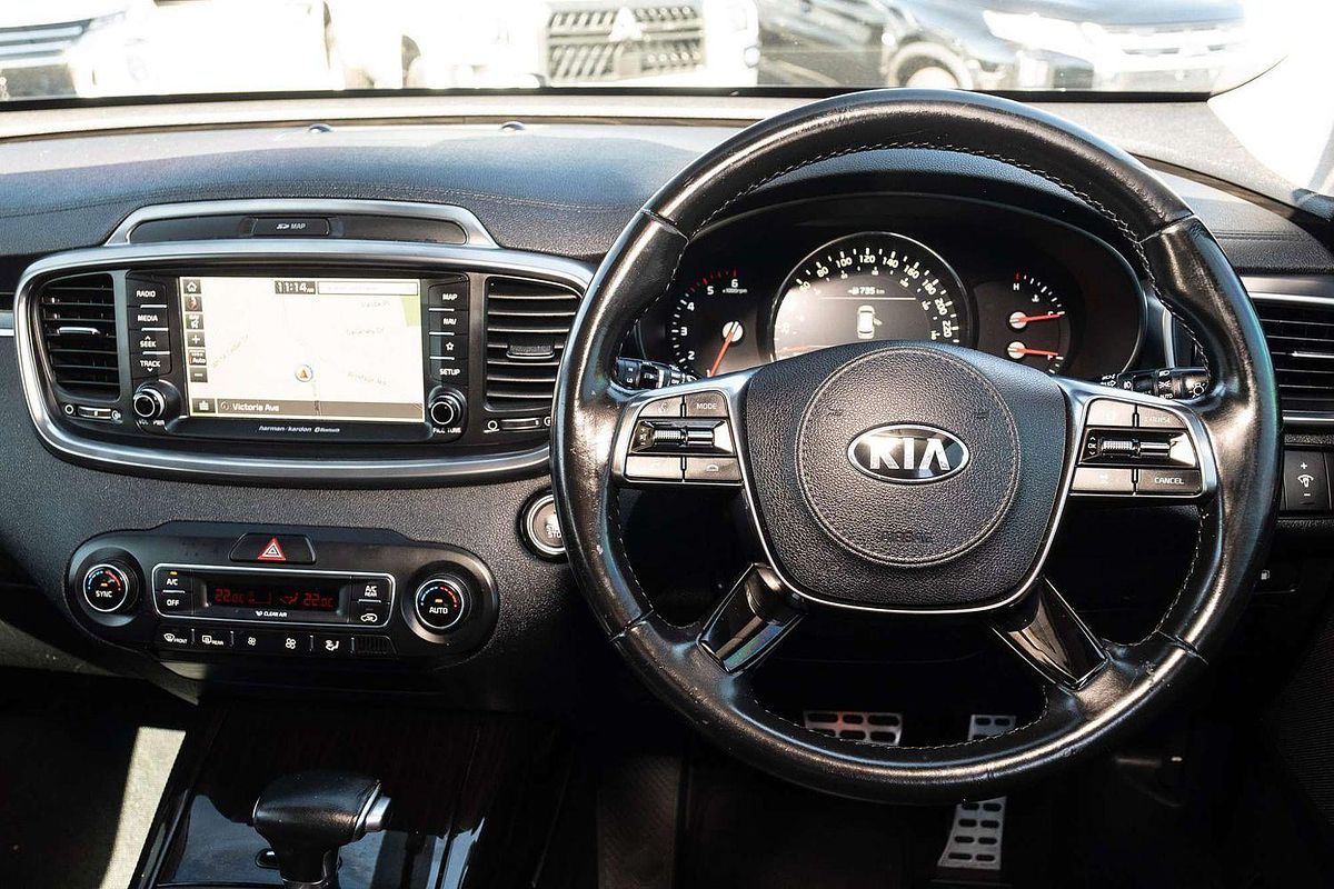 2017 Kia Sorento SLi UM