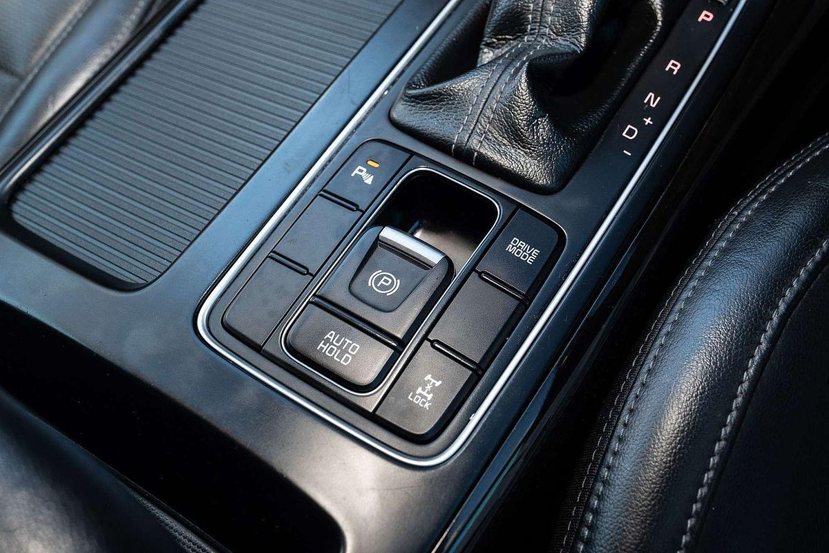 2017 Kia Sorento SLi UM