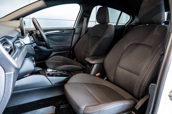2019 Ford Focus ST-Line SA