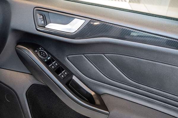 2019 Ford Focus ST-Line SA