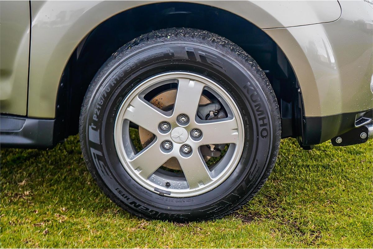 2009 Mitsubishi Outlander LS ZG