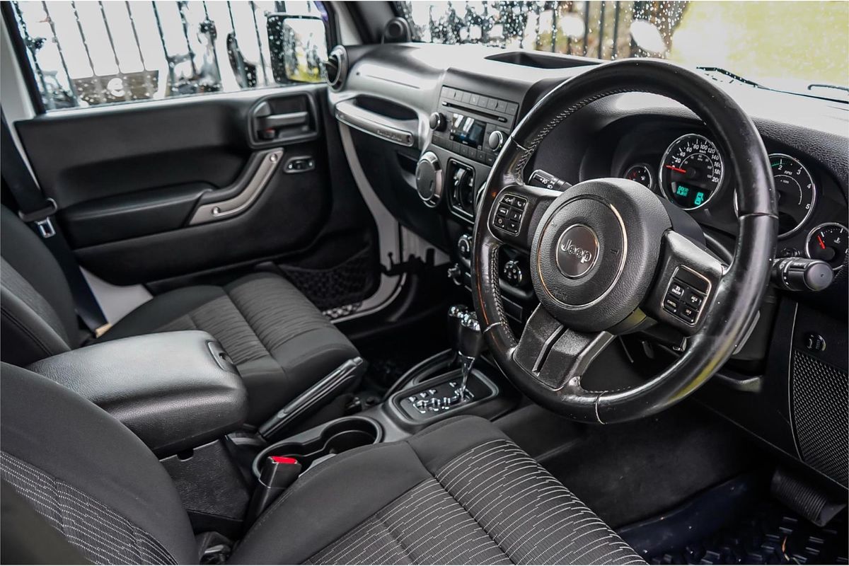 2011 Jeep Wrangler Unlimited Sport JK