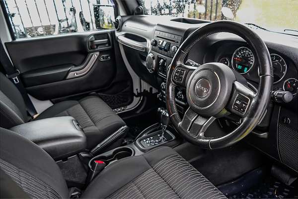 2011 Jeep Wrangler Unlimited Sport JK
