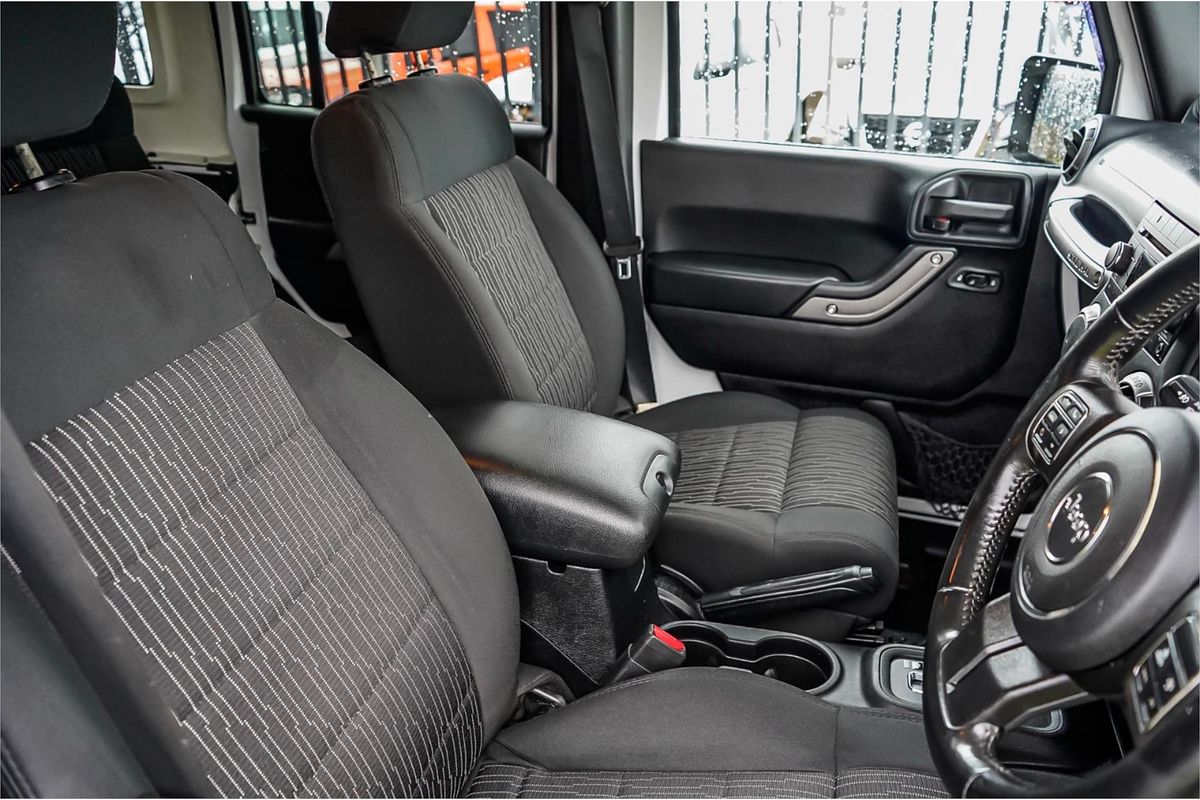 2011 Jeep Wrangler Unlimited Sport JK