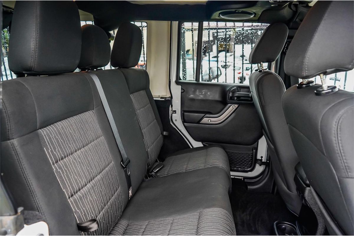 2011 Jeep Wrangler Unlimited Sport JK