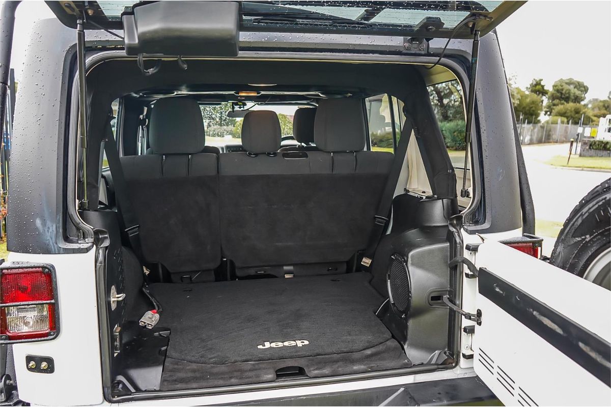 2011 Jeep Wrangler Unlimited Sport JK