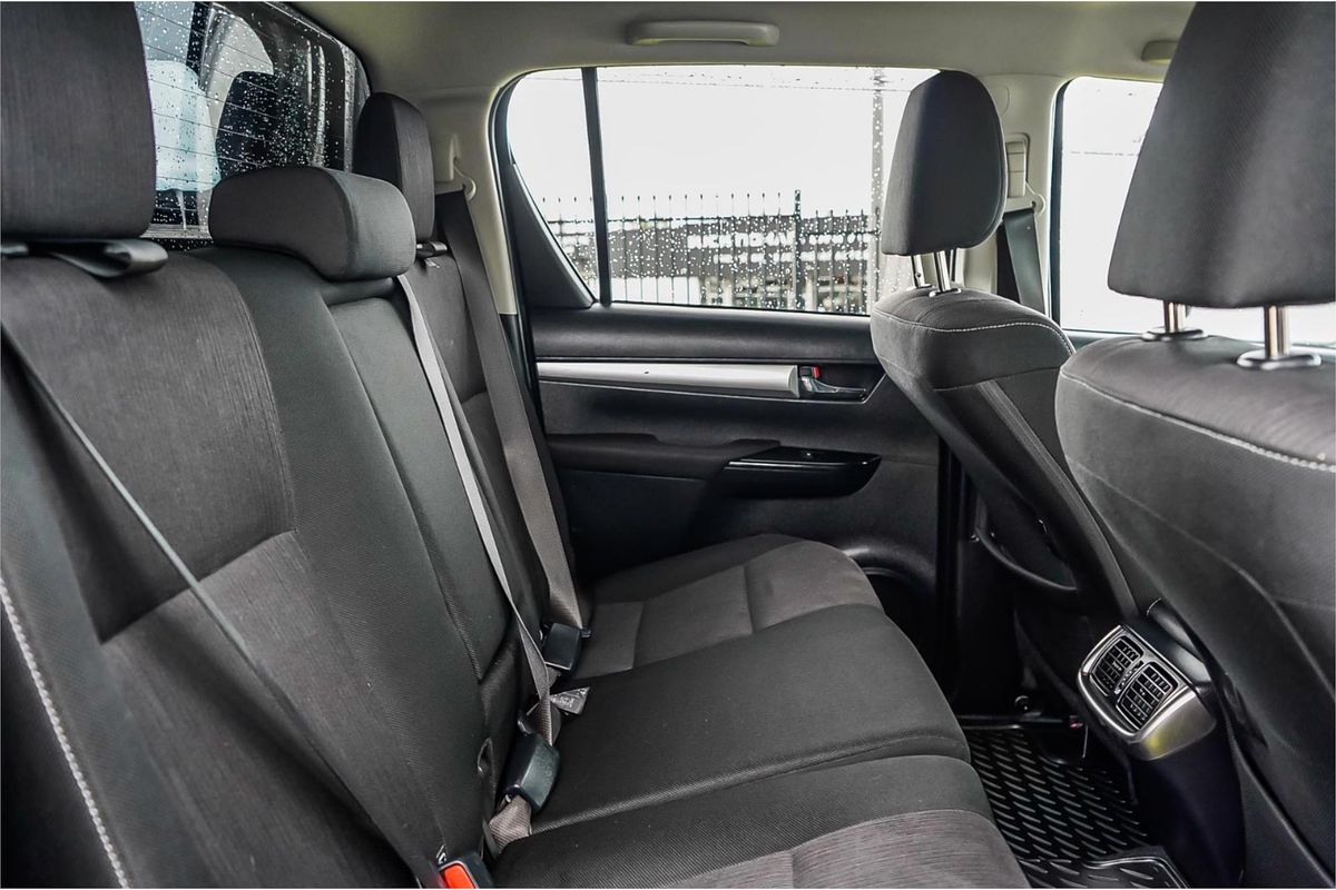 2018 Toyota Hilux SR5 GUN126R 4X4