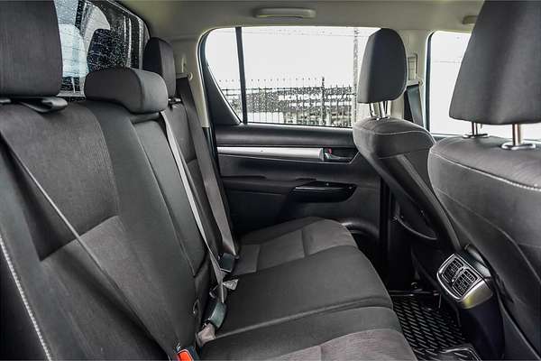 2018 Toyota Hilux SR5 GUN126R 4X4