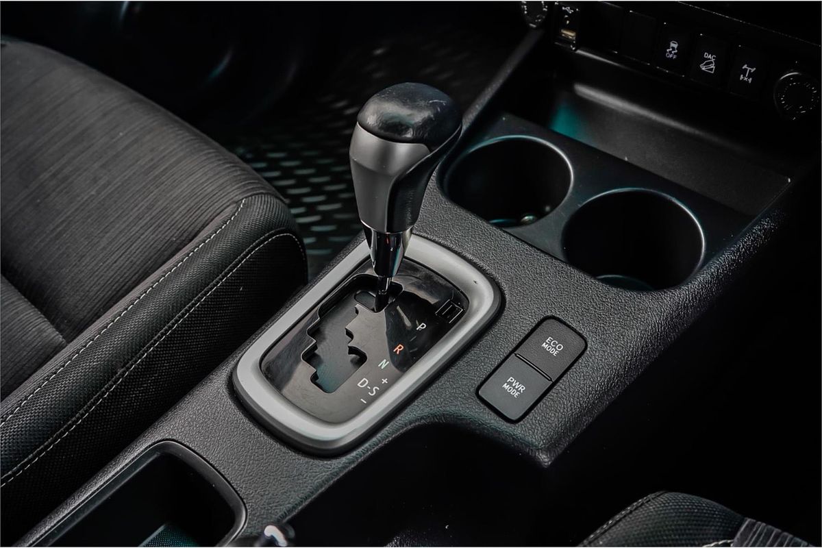 2018 Toyota Hilux SR5 GUN126R 4X4