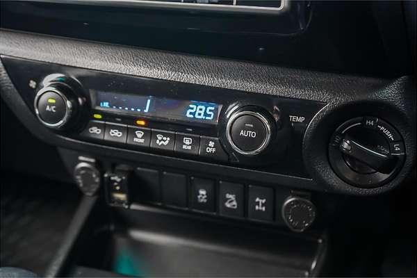 2018 Toyota Hilux SR5 GUN126R 4X4