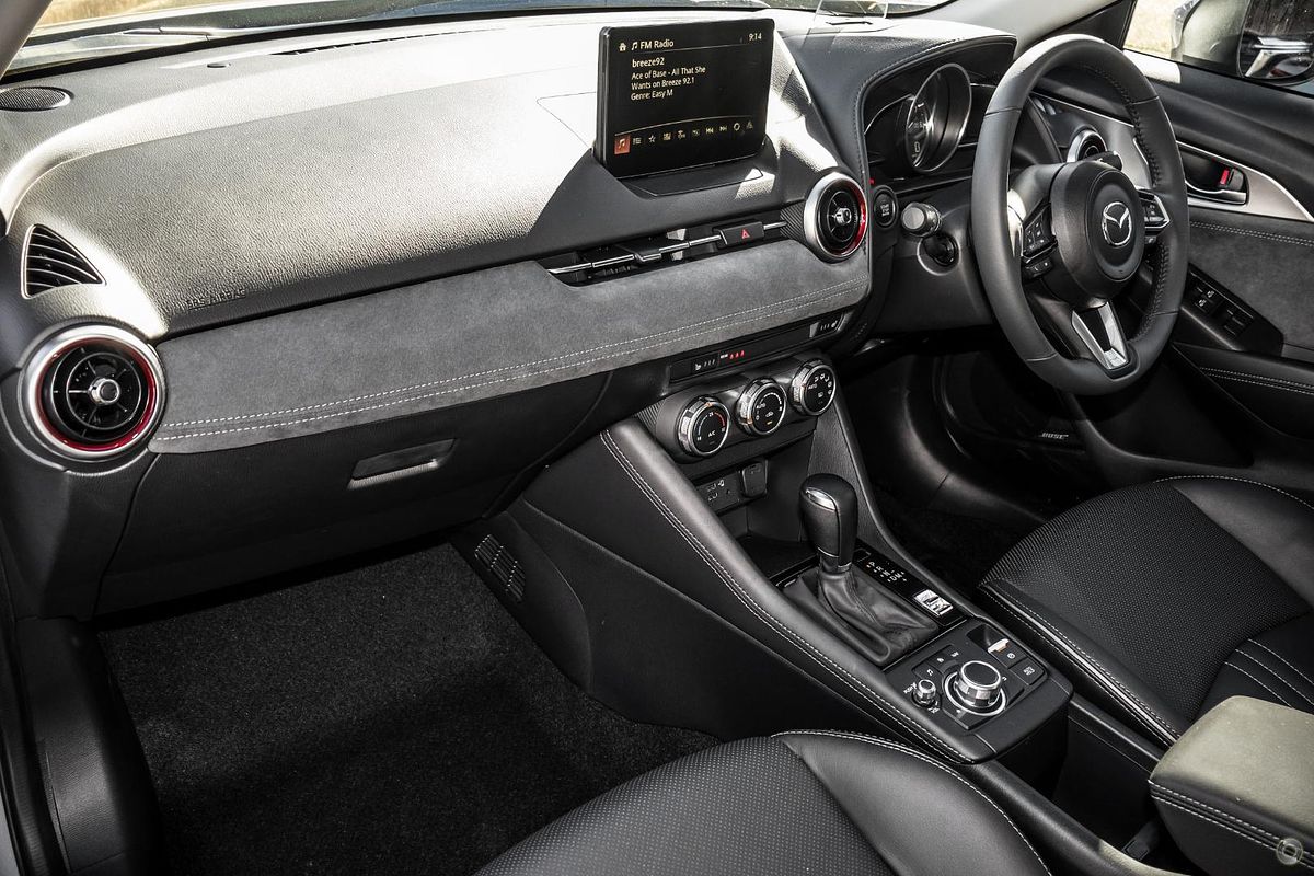 2025 Mazda CX-3 G20 Akari DK