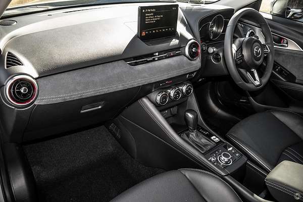 2025 Mazda CX-3 G20 Akari DK