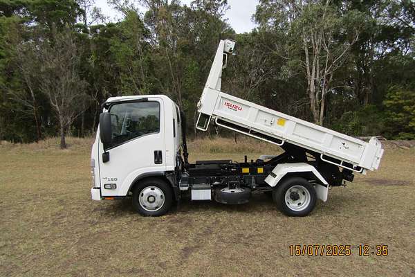 2022 Isuzu N Series NLR 45-150 4x2 SWB