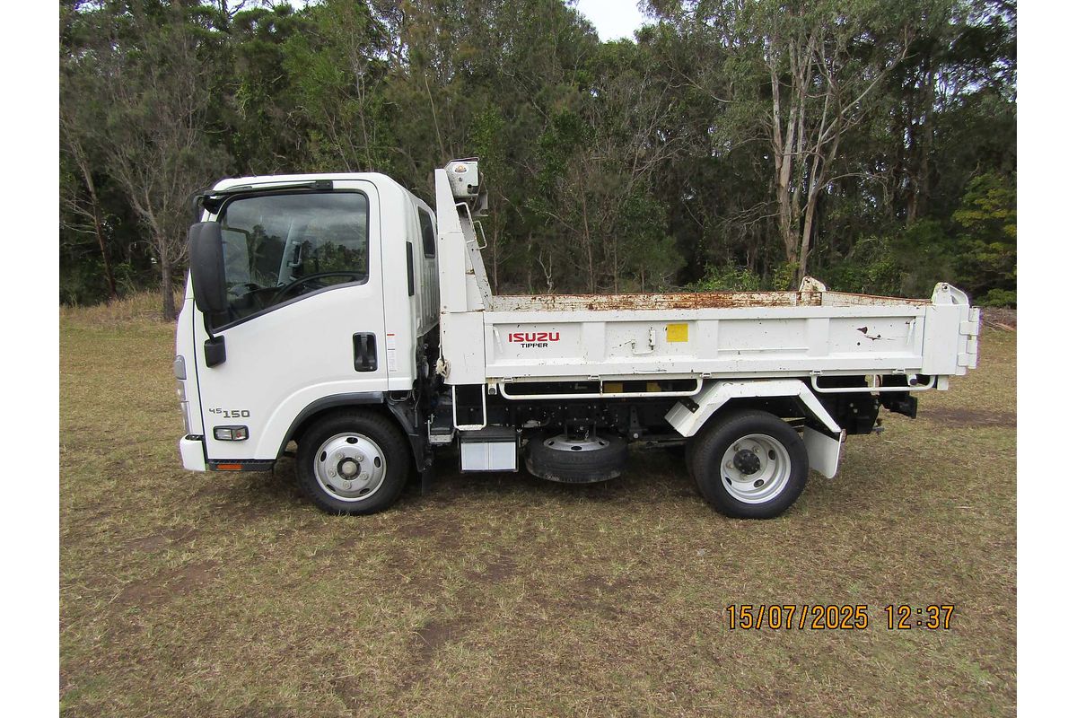 2022 Isuzu N Series NLR 45-150 4x2 SWB