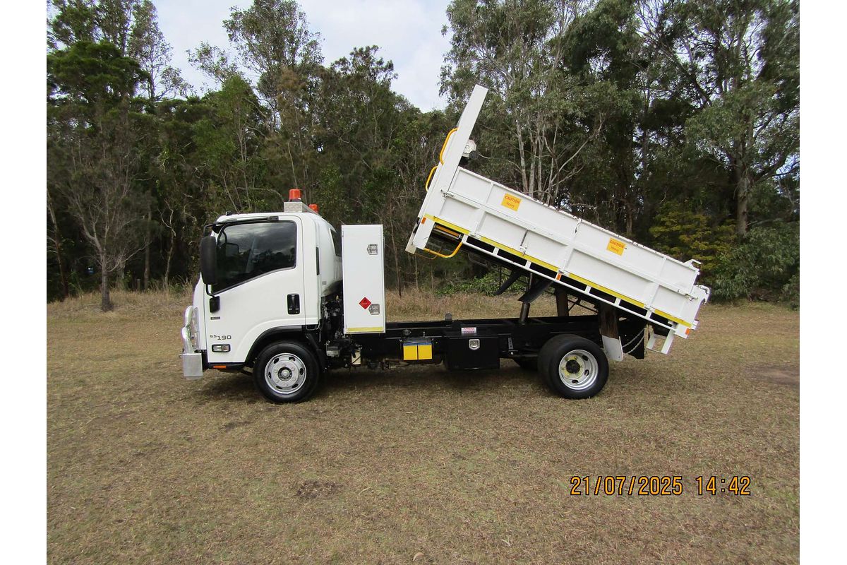 2017 Isuzu N Series NPR 65/45-190 4x2