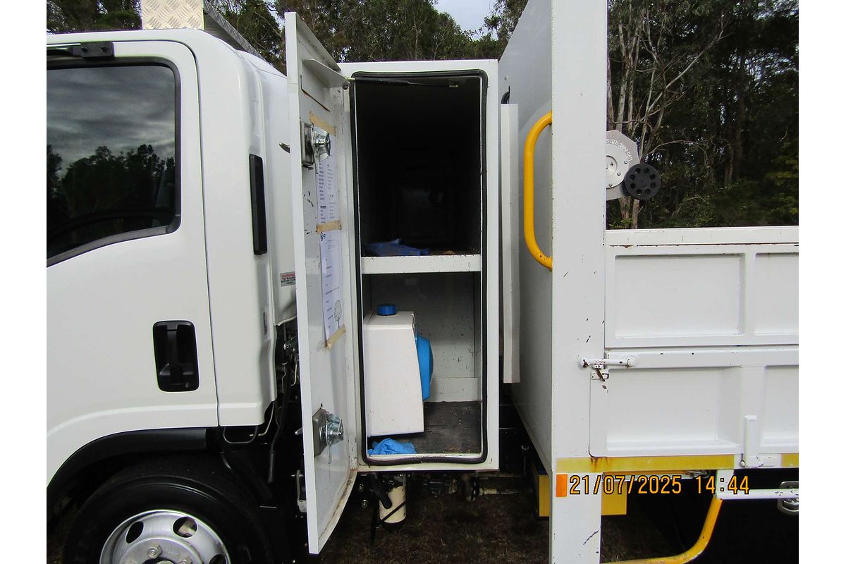 2017 Isuzu N Series NPR 65/45-190 4x2