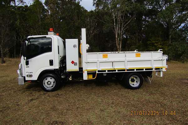 2017 Isuzu N Series NPR 65/45-190 4x2