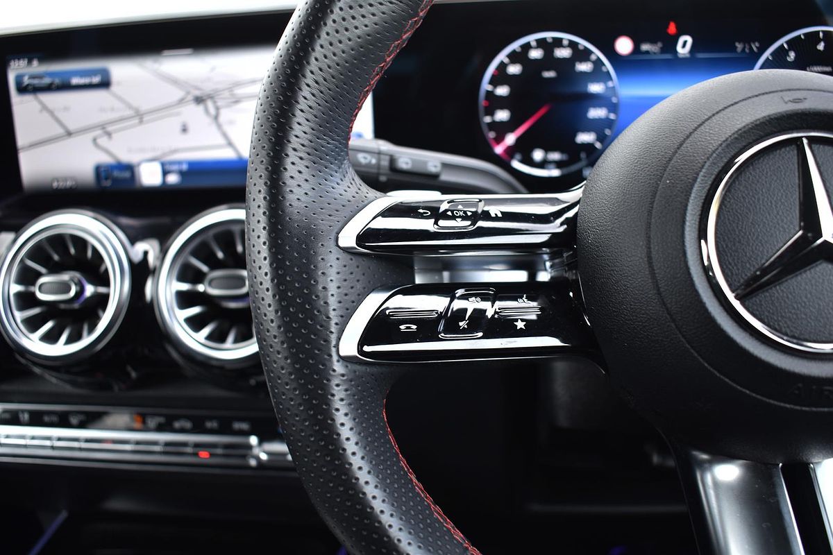 2024 Mercedes-Benz GLB-Class GLB200 X247