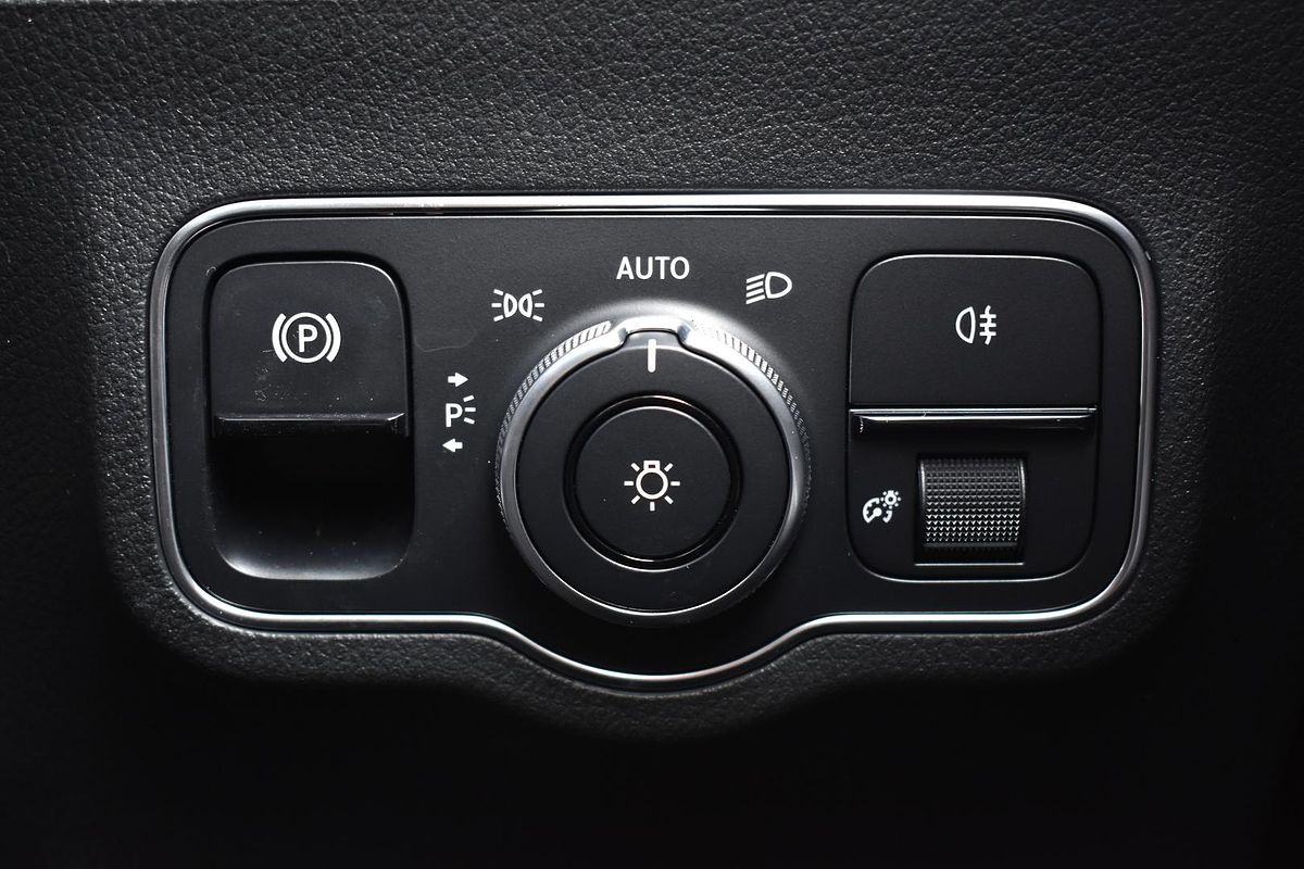 2022 Mercedes-Benz B-Class B180 W247