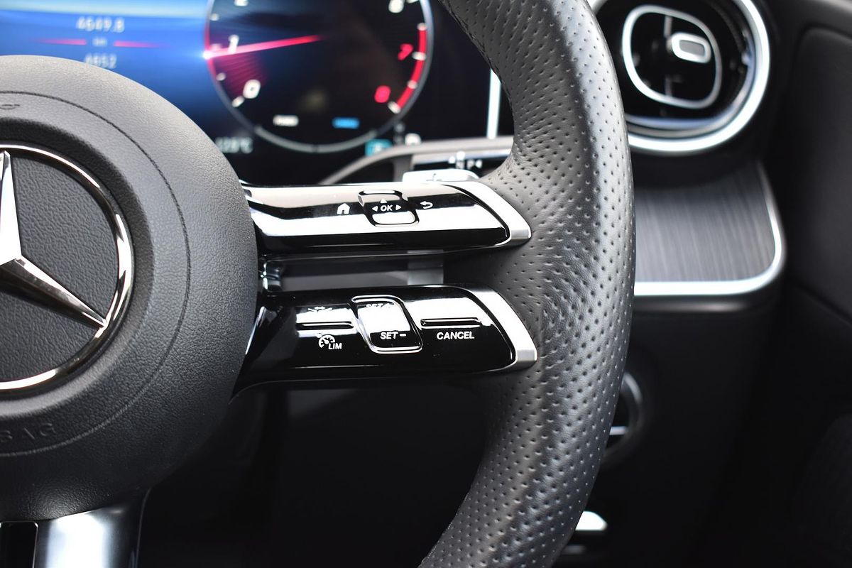 2024 Mercedes-Benz C-Class C200 W206
