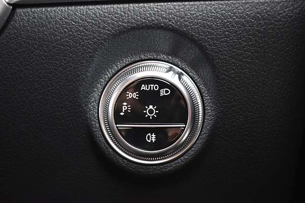 2024 Mercedes-Benz C-Class C200 W206