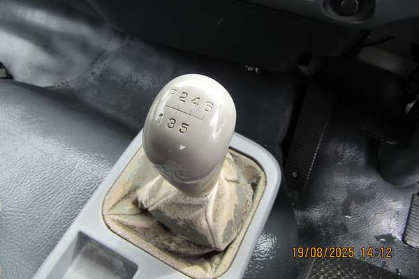 2011 Mitsubishi Fighter FK61FL 6.0 4x2 LWB