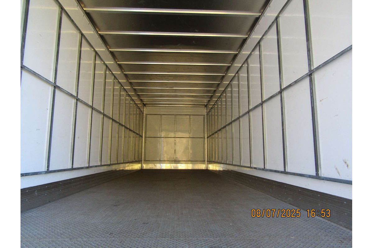 2023 Isuzu F Series FVL240-300 6x2 LWB