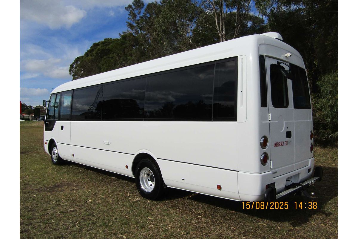 2022 Fuso Rosa Deluxe LWB