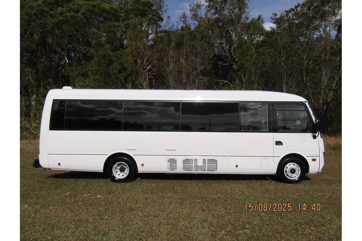 2022 Fuso Rosa Deluxe LWB