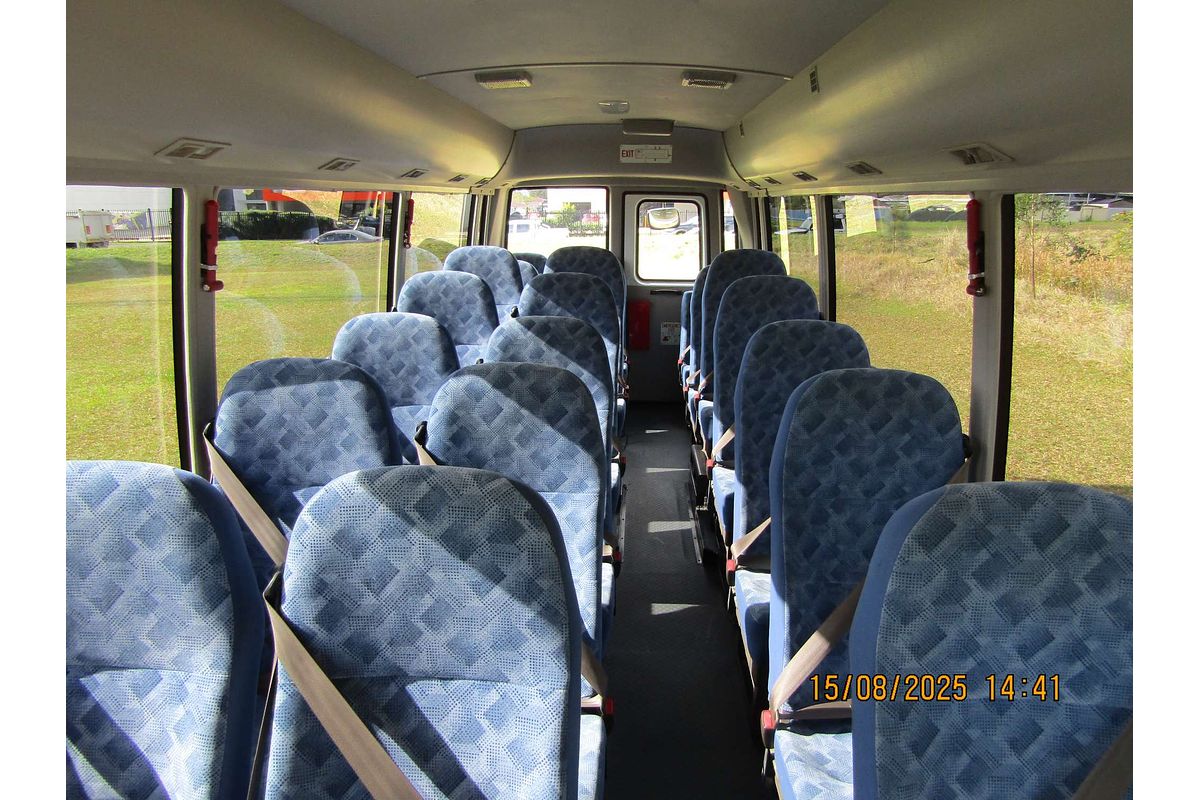2022 Fuso Rosa Deluxe LWB