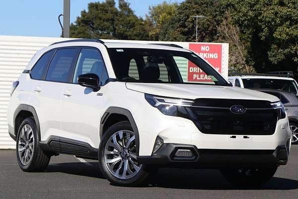 2025 Subaru Forester Hybrid Touring S6