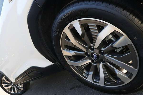 2025 Subaru Forester Hybrid Touring S6