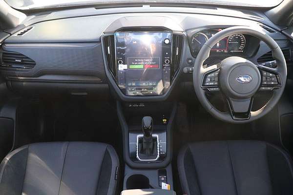 2025 Subaru Forester Hybrid Touring S6
