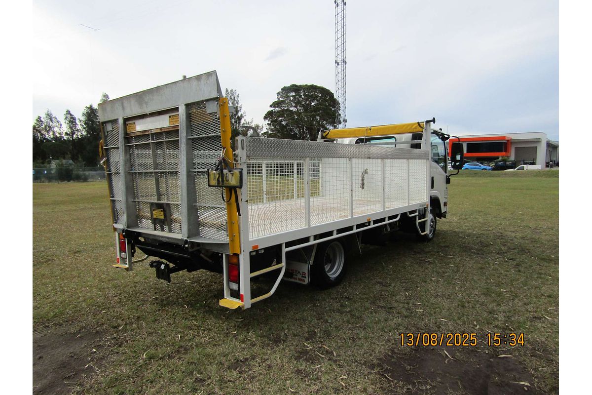 2017 Isuzu N Series NLR 45-150 4x2