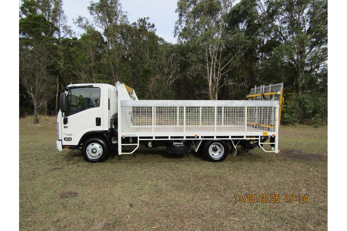 2017 Isuzu N Series NLR 45-150 4x2