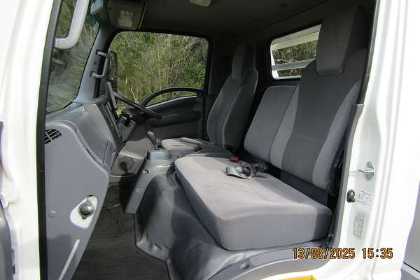 2017 Isuzu N Series NLR 45-150 4x2