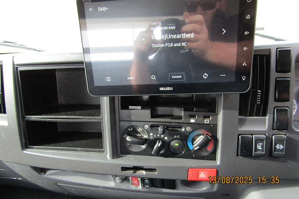 2017 Isuzu N Series NLR 45-150 4x2