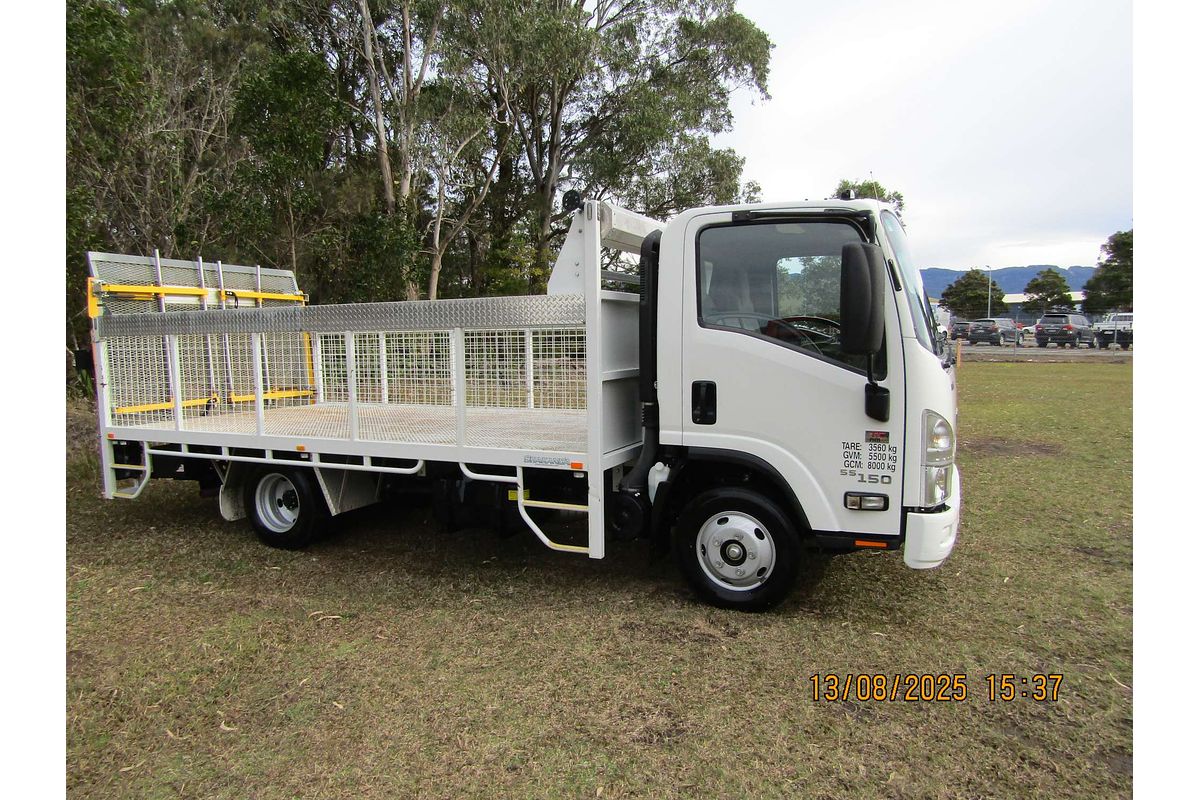 2017 Isuzu N Series NLR 45-150 4x2